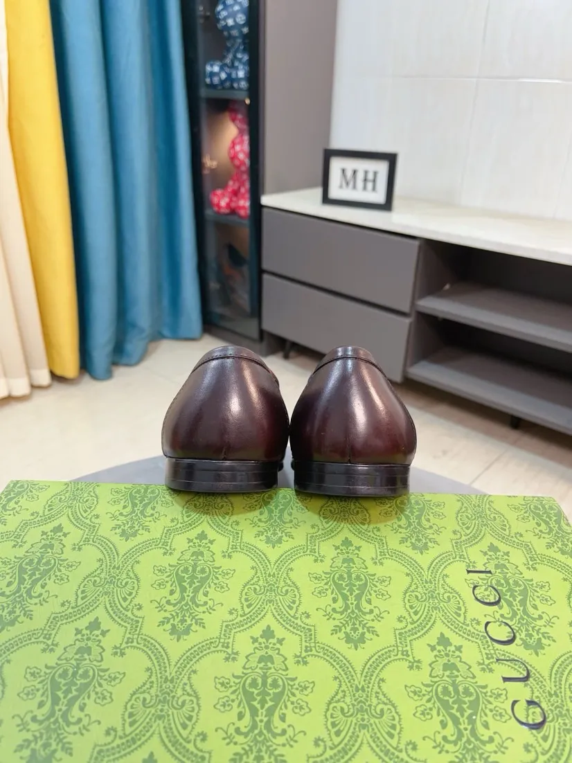 Men's shoes 💰500🌹🌹【GUCCI】The most popular classic Gucci leather shoes. Synchronized with the official website, the upper is made of Italian first-layer cowhide ➕cowhide lining, with unique brand and unique craftsmanship. Highlighting the hot style of the new year. Stop hesitating, stop wandering, get it now. Number: 38--44